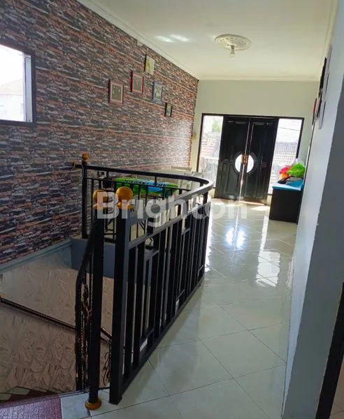 image DI SEWAKAN RUMAH 2 LANTAI (5)