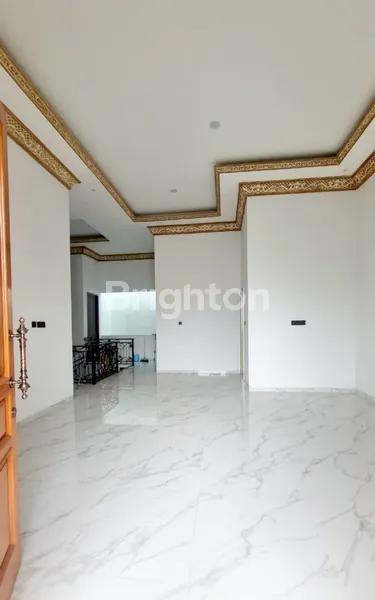 image RUMAH MEWAH SIAP HUNI AREA MANYAR, 300MTR KE JALAN RAYA MANYAR, TAMAN FLORA BRATANG, UBAYA, UNTAG (4)