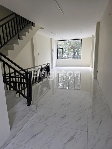 image RUKO 2.5 LANTAI SIAP PAKAI DI MERUYA DEKAT PURI INDAH & TOL JOGLO (1)