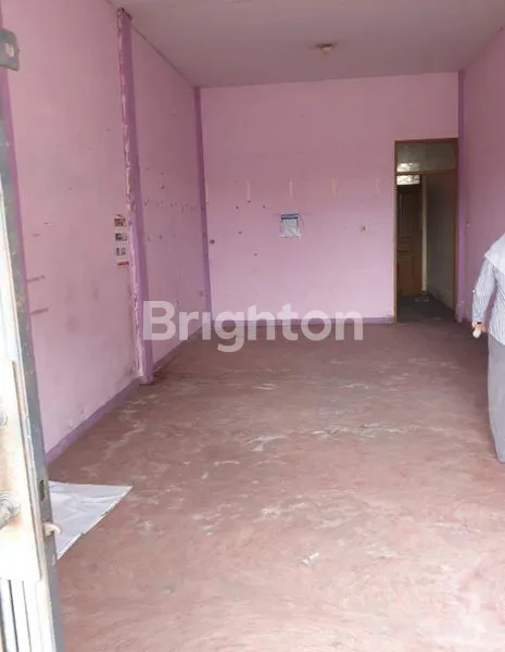 image RUKO 2 PINTU BERDEKATAN DENGAN BANK KALBAR SYARIAH JALAN HUSEIN HAMZAH (3)