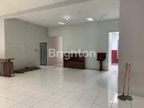 image RUMAH 594M2 DEKAT PASAR PAHING, KEDIRI (2)