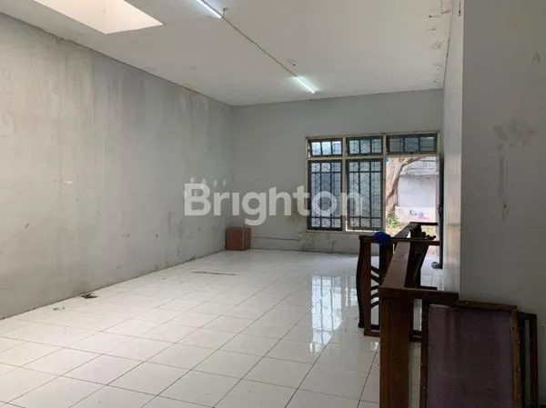 image RUMAH 594M2 DEKAT PASAR PAHING, KEDIRI (3)