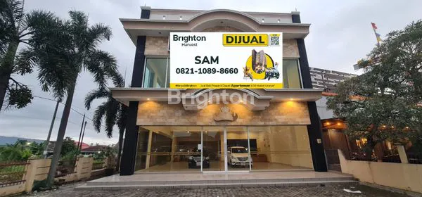 GEDUNG BESAR UNTUK USAHA