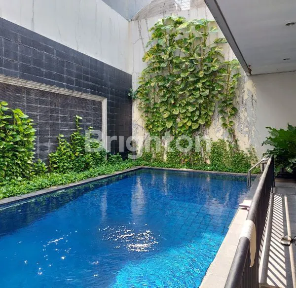 image RUMAH MEWAH PONDOK INDAH , JAKARTA SELATAN (5)