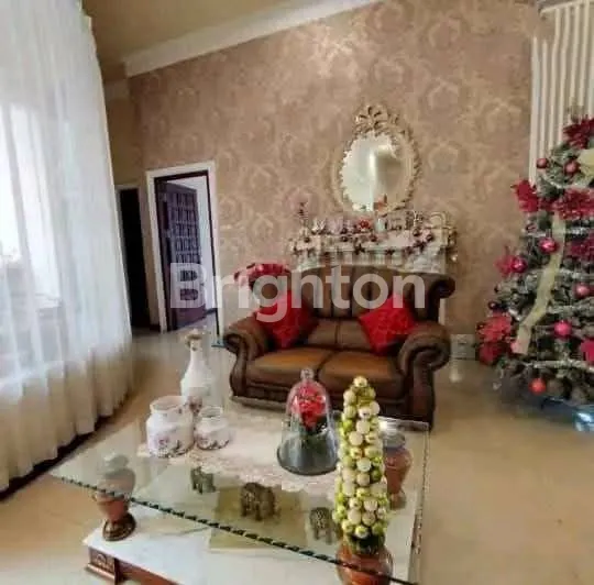 image RUMAH MEWAH DI ARAYA KOTA MALANG (2)