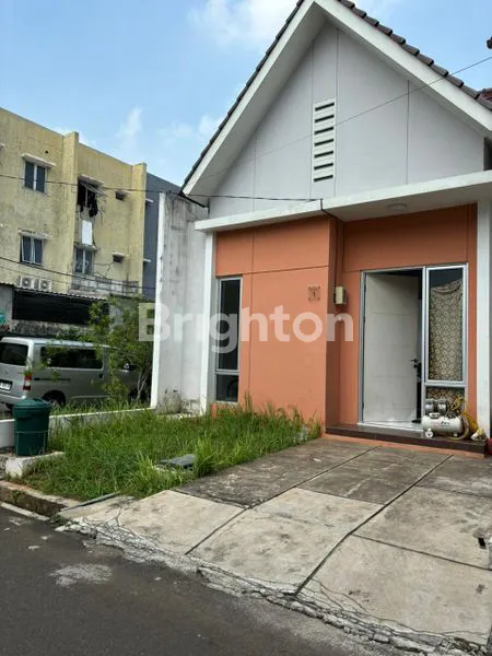 image JUAL CEPAT  RUMAH HOEK  NAVONA VILLAGE  GADING SERPONG  (1)