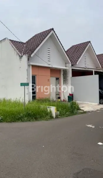 image JUAL CEPAT  RUMAH HOEK  NAVONA VILLAGE  GADING SERPONG  (3)