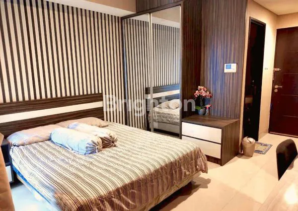 image APARTEMEN STUDIO SKYLINE FULL FURNISH VIEW POOL SIAP HUNI (5)