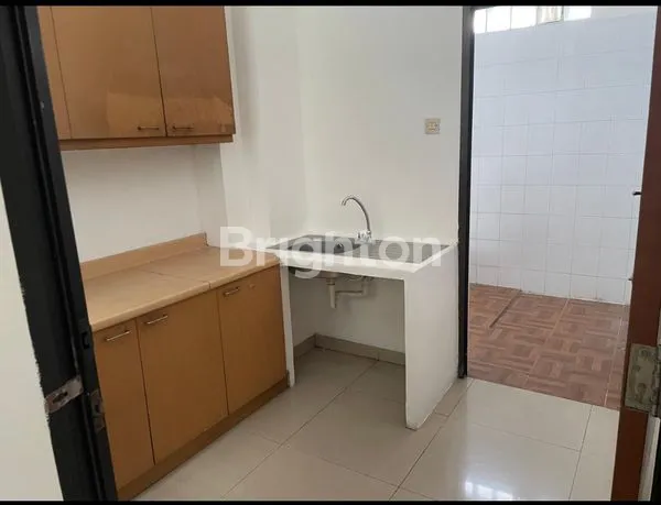 image RUKO 4,5 LANTAI DI PETOJO VIJ , JAKARTA PUSAT. (2)