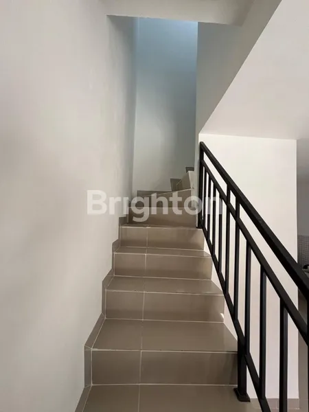 image DIJUAL RUMAH SIAP HUNI 2 LANTAI DEKAT UNIVERSITAS PAMULANG (5)