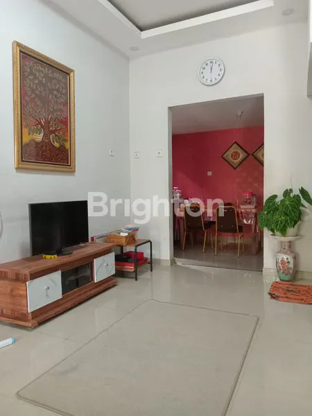 image RUMAH NYAMAN & STRATEGIS DI PERUMAHAN TAMAN DUTA CISALAK DEPOK (4)