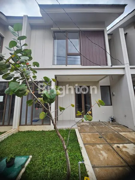 SPRINGHILL YUMEE LAGOON TANGERANG