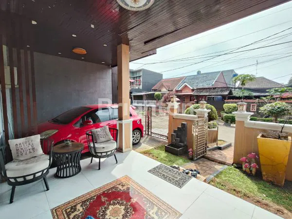 image RUMAH HOOK 2 LANTAI SEMI-FURNISHED DI GRIA JAKARTA, PAMULANG (5)