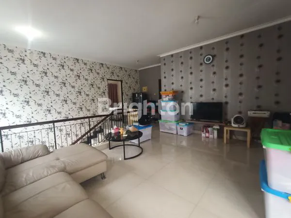 image SAMPAI HARI MINGGU INI/PERTENGAHAN SEPT 2025 HARGA 3.8 M . RUMAH NYAMAN DEPAN MALL LIVING WORLD (3)