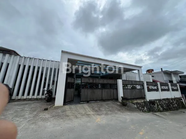 image DIJUAL RUMAH + TEMPAT USAHA DI SEPINGGAN BALIKPAPAN (1)