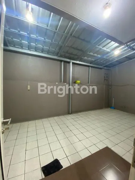 image RUMAH MODERN 2 LANTAI DI SERPONG GARDEN 2 - 3KT, DEKAT STASIUN (6)