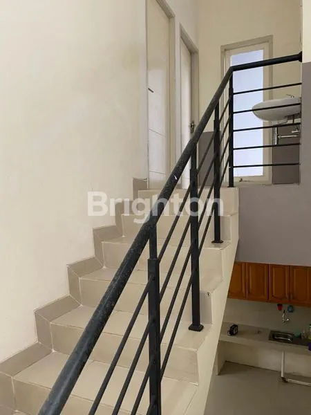 image RUMAH MODERN 2 LANTAI DI SERPONG GARDEN 2 - 3KT, DEKAT STASIUN (5)