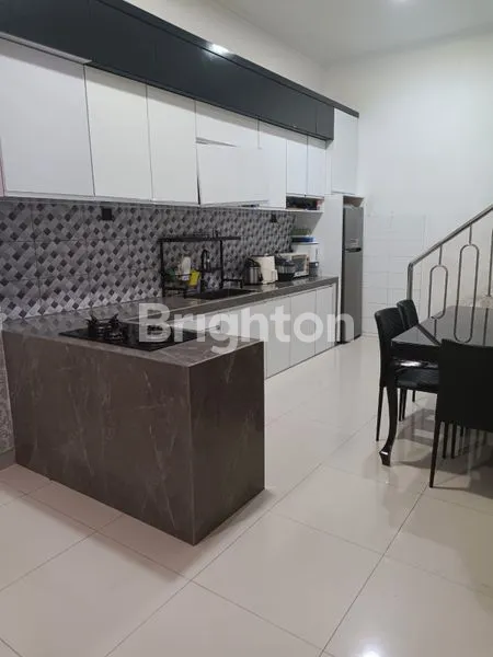 image RUMAH 3,5LANTAI JELAMBAR GROGOL  PETAMBURAN DEKAT TANJUNG DUREN JAKARTA BARAT  (4)