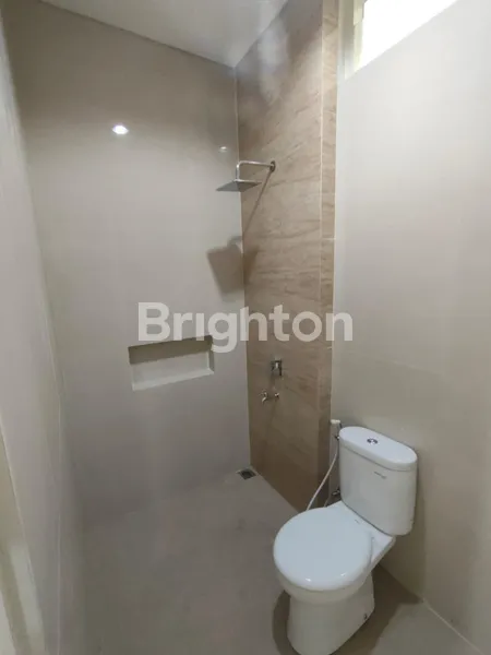 image RUMAH MINIMALIS 2 LANTAI SIAP HUNI GAYUNG KEBONSARI DEKAT TOL, UNIVERSITAS, DAN PUSAT KOTA (7)