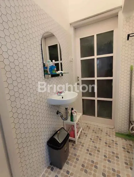 image RUMAH MINIMALIS ONE GATE SYSTEM DI KEROBOKAN - KOLAM RENANG & PLAYGROUND (6)