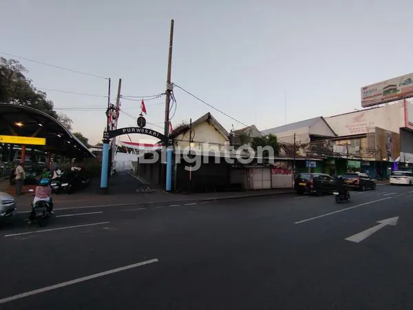 image TANAH SLAMET RIYADI TIMUR STASIUN PURWOSARI SOLO (6)