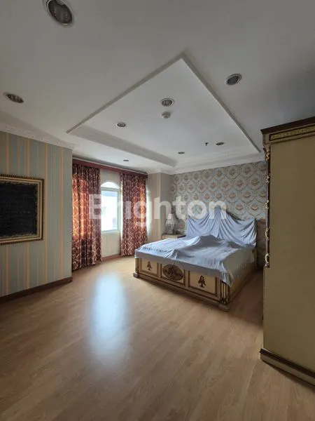 image RUMAH EKSKLUSIF THE VILLAS MOI 3 ½ LANTAI HARGA RP 4,3M (7)