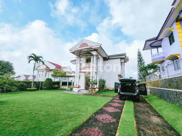 image VILA PUNCAK TRAWAS (1)