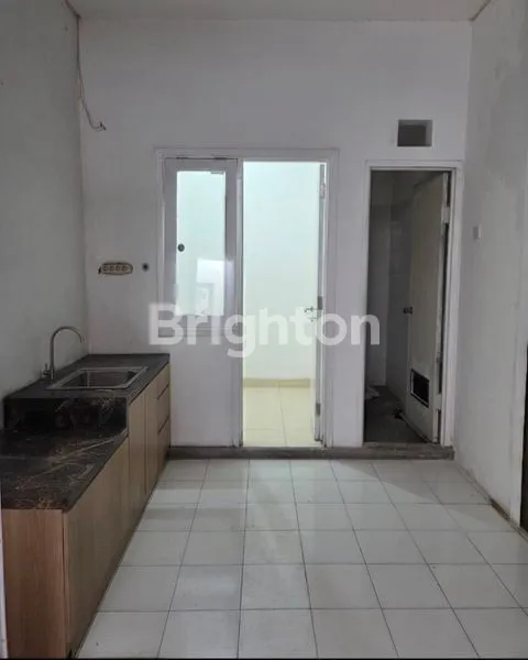 image RUMAH MODERN MEWAH GRAHA RAYA BINTARO  (8)