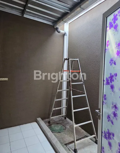 image RUMAH MODERN MEWAH GRAHA RAYA BINTARO  (7)