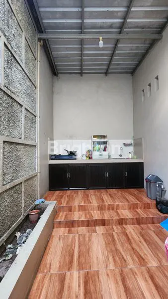 image RUKO 2 LANTAI KLINIK KECANTIKAN DI ANDI TONRO (6)