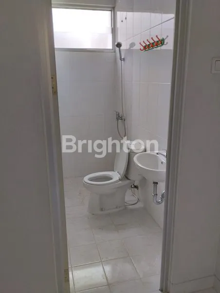 image RUMAH MINIMALIS SIAP HUNI @MALIBU VILLAGE GADING SERPONG (4)