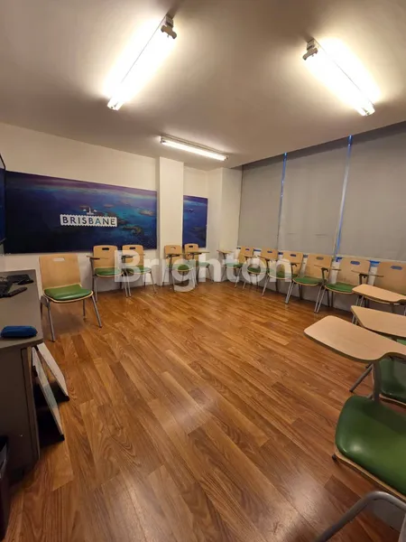 image RUKO BAGUS SIAP PAKAI RAYA JEMURSARI  (2)