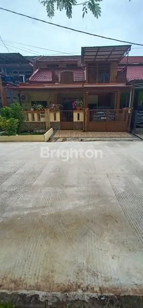 image RUMAH DI JUAL DI REGENCY SEPINGGAN BARU, BALIKPAPAN SELATAN (1)