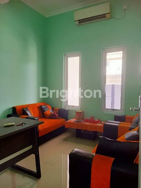 image DIJUAL RUMAH MEWAH, POSISI HOOK 2 LANTAI LOKASI DI PERUM CITRA CITY SARIROGO, SIDOARJO (2)