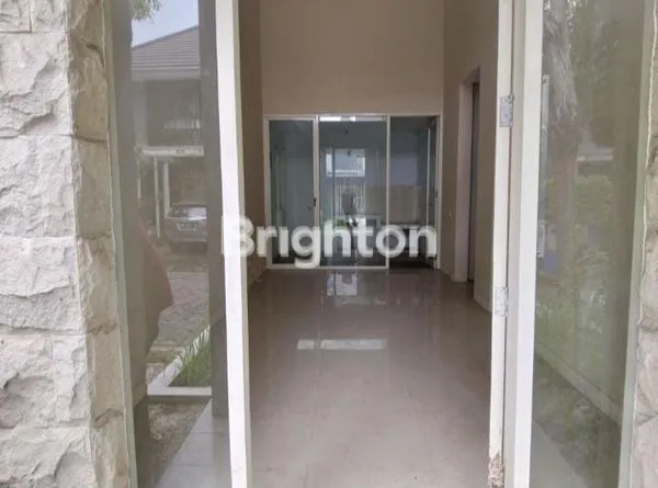 RUANG USAHA MURAH LUAS SIAP PAKAI