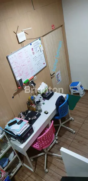 image RUKO 4 LANTAI PREMIUM JELAMBAR, AKSES STRATEGIS & ROW 2 MOBIL (5)