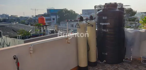 image RUKO 4 LANTAI PREMIUM JELAMBAR, AKSES STRATEGIS & ROW 2 MOBIL (8)