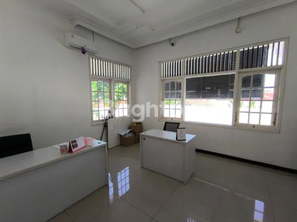 image RUMAH USAHA TENGGILIS LUAS 600 AN BISA KPR SUDAH RENOVASI (4)