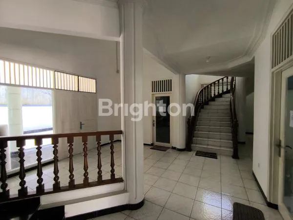 image RUMAH USAHA TENGGILIS LUAS 600 AN BISA KPR SUDAH RENOVASI (7)