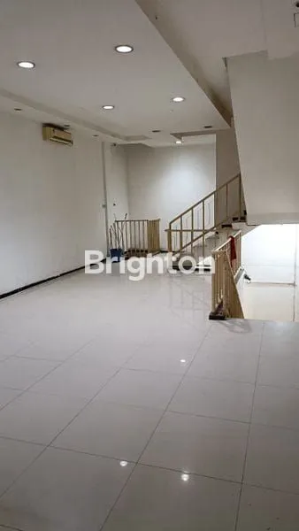 image RUKO 3 LANTAI SIAP PAKAI KLAMPIS JAYA (5)