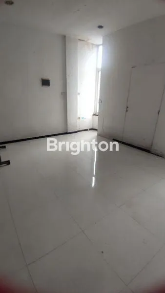 image RUKO 3 LANTAI SIAP PAKAI KLAMPIS JAYA (7)