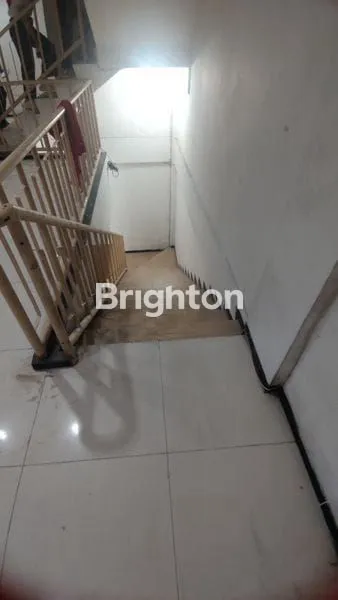 image RUKO 3 LANTAI SIAP PAKAI KLAMPIS JAYA (8)