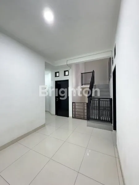 image SECEPATNYA! RUMAH CANTIK BEBAS BANJIR DI JLN SALAM 1 JAKARTA BARAT (4)