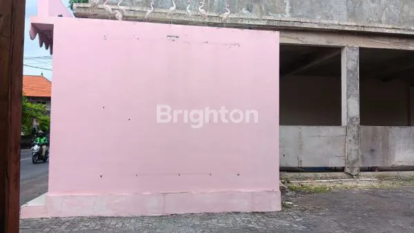 image RUKO PREMIUM STRATEGIS DI JALAN UTAMA PETITENGET BALI (5)