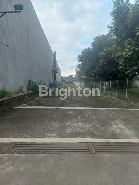 image GUDANG 11,294 M BERSIH GEDUNG TERAWAT MASIH AKTIF SUASANA MAN DAN TIDAK BANJIR (8)