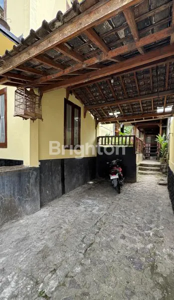 image DISEWAKAN RUMAH KAWASAN NYAMAN AREA PADANGSAMBIAN (2)