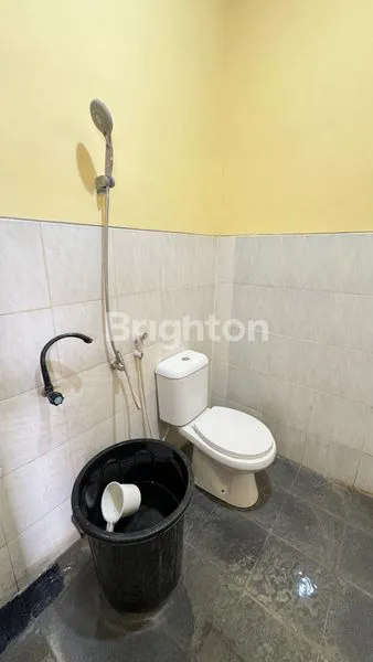 image DISEWAKAN RUMAH KAWASAN NYAMAN AREA PADANGSAMBIAN (3)