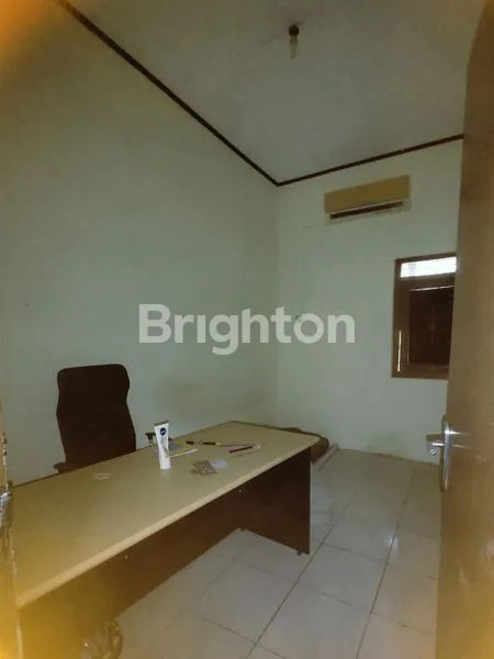 image RUMAH OPEN SPACE 1,5 LANTAI BEBAS BANJIR DEKAT ARTERI DAN STASIUN, DI PERUMAHAN TANAH MAS SEMARANG UTARA (3)