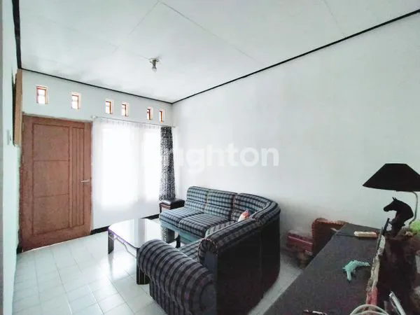 image RUMAH BAGUS SIAP HUNI DI TELOGOMAS DEKAT KAMPUS UNITRI, AKBID, UNISMA DLL (9)