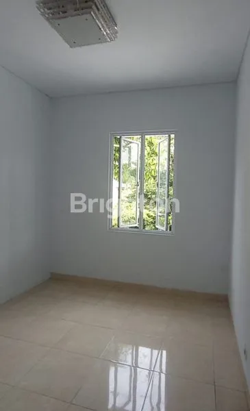 image RUMAH SIAP HUNI DI GREENWICH BSD , CLUSTER HYLANDS (4)